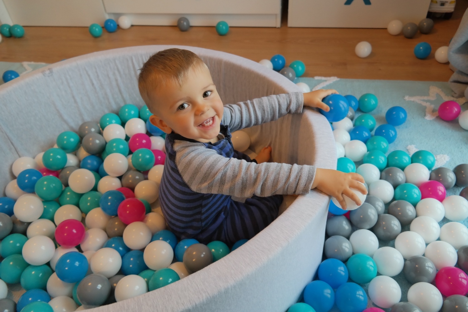 soft baby ball pit